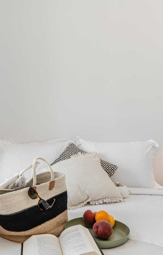 &Alpha;&Phi;&Rho;&Omicron;&Delta;&Iota;&Tau;&Eta;-(32)